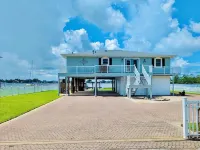 Blackwater Bay Bungalow - Pet friendly waterfront home!