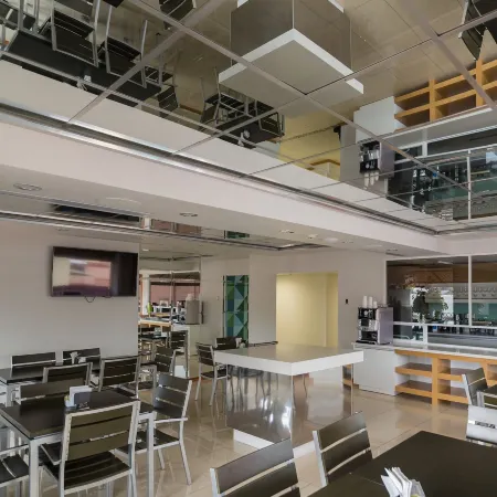 Concept Hotel - Centro Zamora