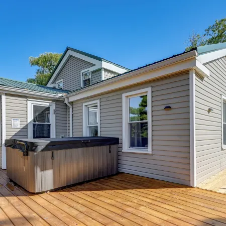 Pet-Friendly Seneca Lake Home w/ Private Deck