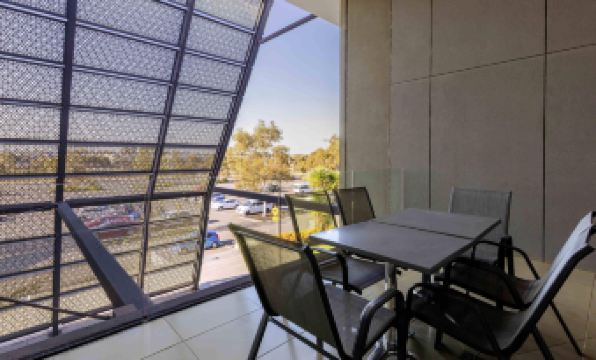 Mantra Melbourne Melton