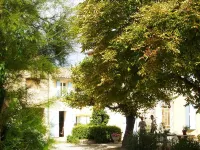 Sunny Provence Home with Terrace