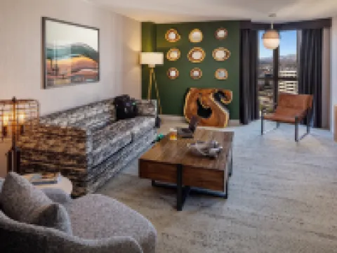 Whitney Peak Hotel Reno, Tapestry Collection by Hilton リノのホテル