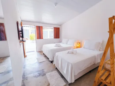 포자다 두 에닐도 Porto da Rua Beach - Ecological Route Miracles 주변 호텔