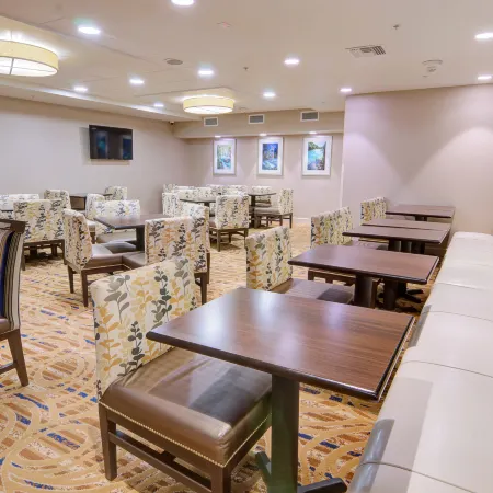 Holiday Inn GAINESVILLE-UNIVERSITY CTR by IHG