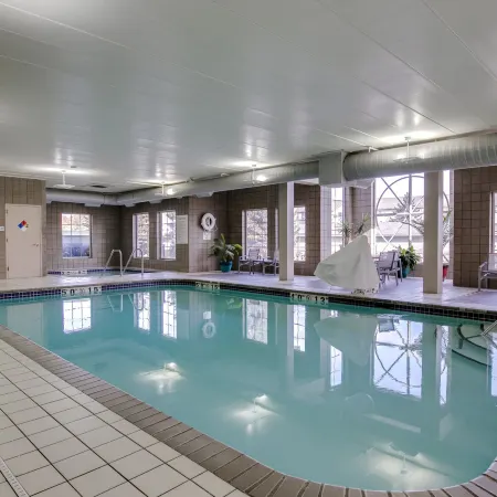 Holiday Inn Express & Suites ST. CLOUD by IHG