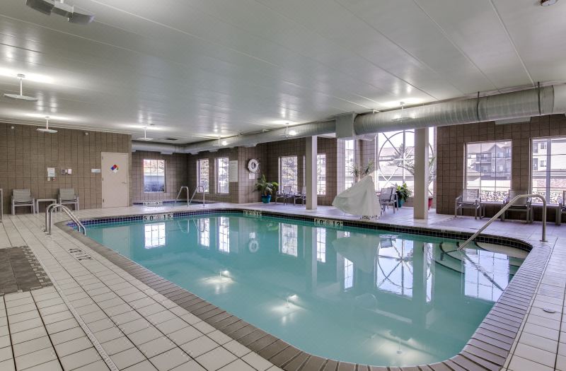 Holiday Inn Express & Suites ST. Cloud by IHG photo 2