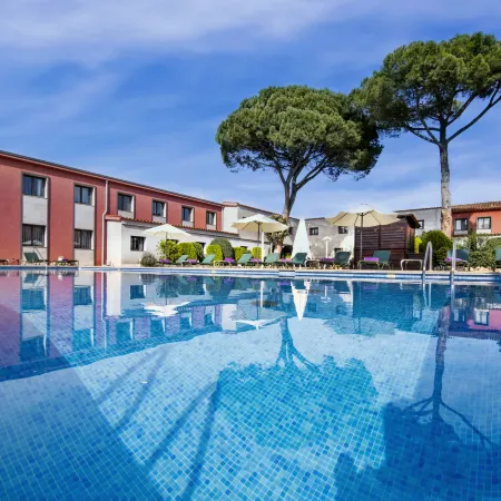 Salles Hotel Aeroport de Girona