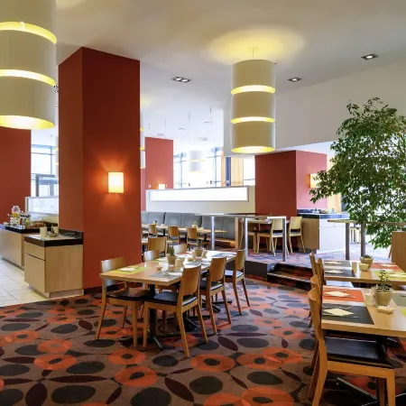 Mercure Hotel Freiburg am Münster Отели рядом с достопримечательностью «Река Дреизам»