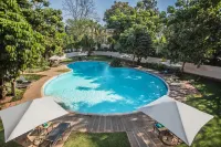 Southern Sun Ridgeway Lusaka - Pools