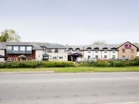 Premier Inn Cardiff West