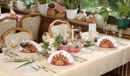 Hotel am See Отели в г. Нойнбург-форм-Вальд