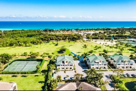 POSHPADZ-Sandpiper Villa Walk to Jupiter Beach-Bella Vista Отели в г. Юпитер