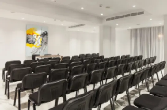 藍色常春藤套房酒店