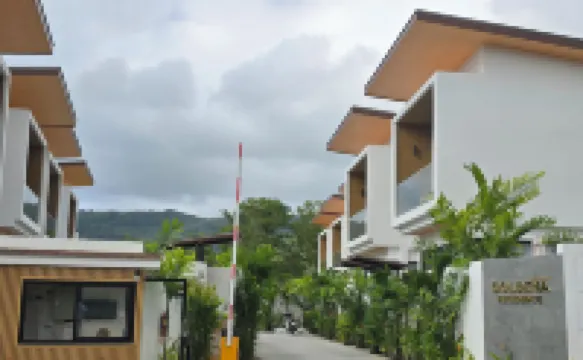 Goldena Residence Pool Villas