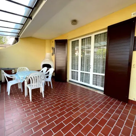 Terraced House with Garden