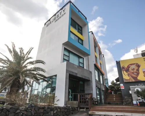 Jeju Majesty Pension Hotels near Hallim