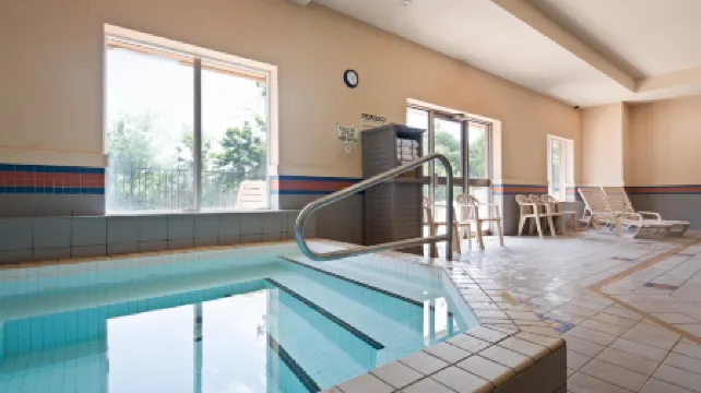Best Western Plus Burlington Inn  Suites