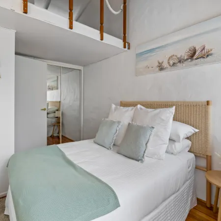 Chic 2-Bed Cabin-Style Home by Mooloolaba Beach