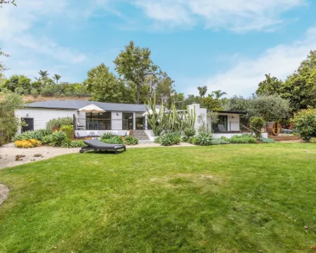 Casa Zuma by Oraklus Hotels in Malibu