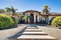 Groups Welcome! Home w/ Pool + Patio in N Phoenix - 3-Star