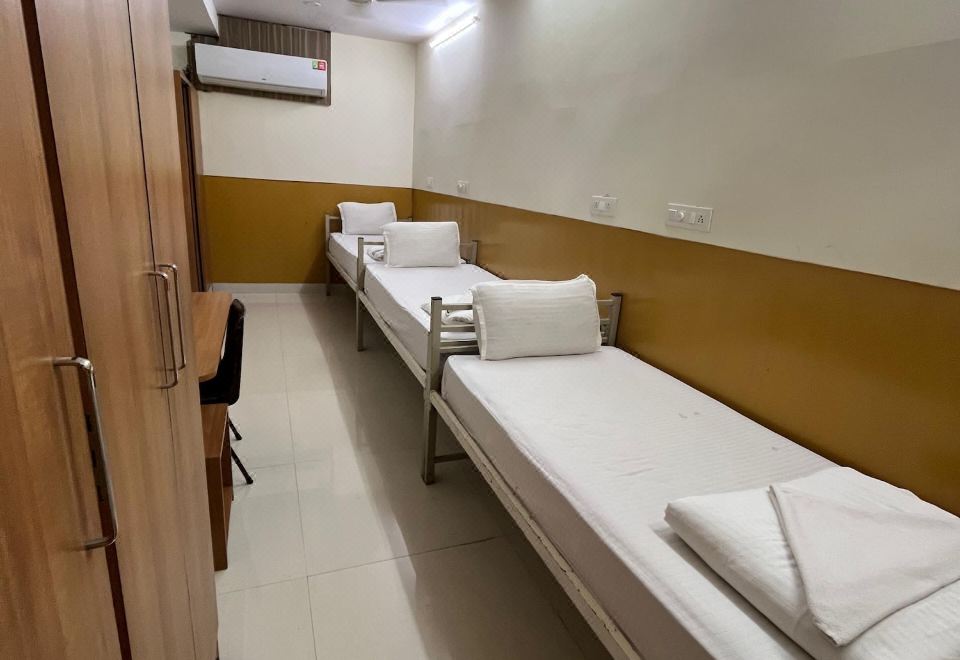 레드 하우스 호스텔 공용 공간