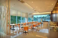 V Hotel & Residence Bandung - breakfast