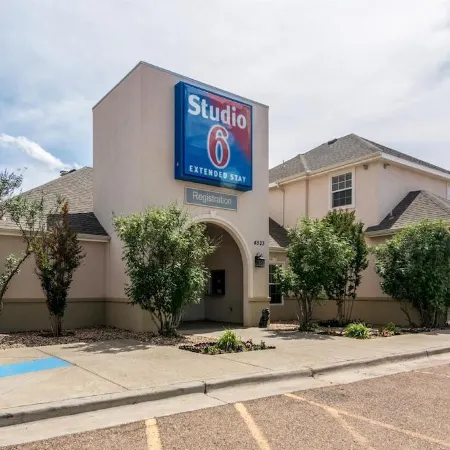 Blue Bonnet Suites -Lubbock, TX - Medical Center