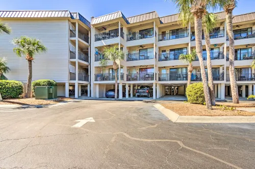 Oceanfront Hilton Head Island Condo w/ Pool!