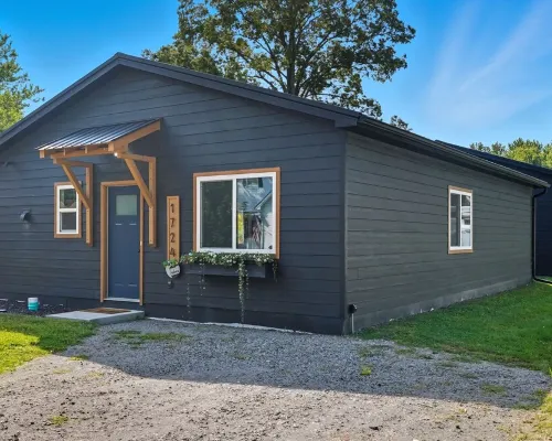 Tower Haus w/Private Hot Tub Hotels in Chesterton