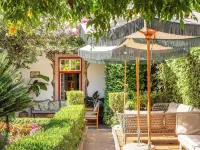 Pergola Boutique Hotel Hotels near Cascais Train Station