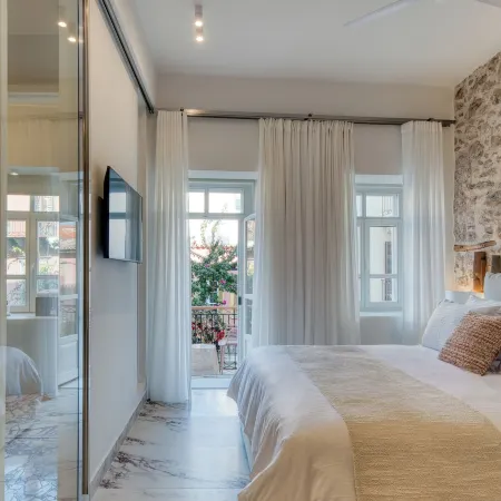 Nalia Suites