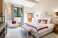 La Villa des Cèdres Hotels in Goult