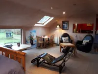 The Village Studio Apartments - Pet-friendly