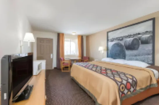 Red Lion Inn & Suites Junction City