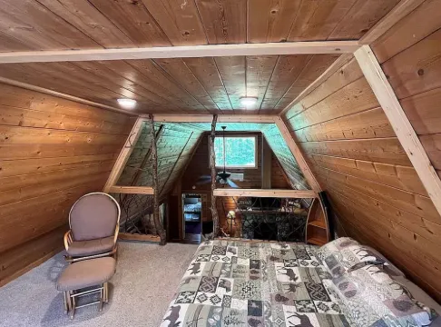 Creekside Cabin Near Salmon Idaho and the Salmon River