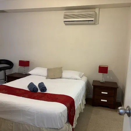 Beautiful two bedrooms apartment with free parking Отели рядом с достопримечательностью «Площадь Веллингтон»