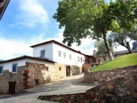 Hotel Monumento Pazo do Castro Hotels in Valdeorras
