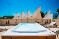 Corte di Nettuno - Cdshotels - Airport Shuttle