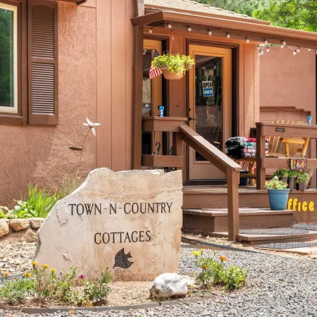 Town-N-Country Cottages