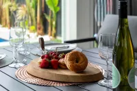 Northshore Luxe Pool House Glenelg North - 2-Star