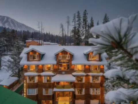 Hotel Pine Spring Gulmarg Hotels in Baramulla