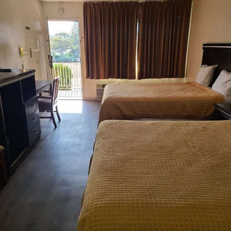 Relax Inn and Suites
