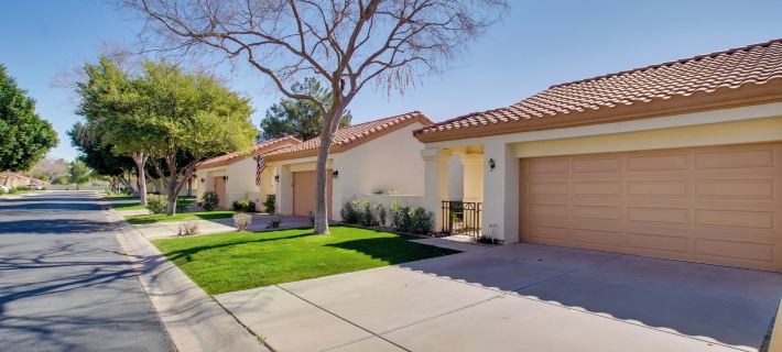 7 Mi to Mill Ave BBQ-Ready Mesa Townhouse Hotels in Mesa