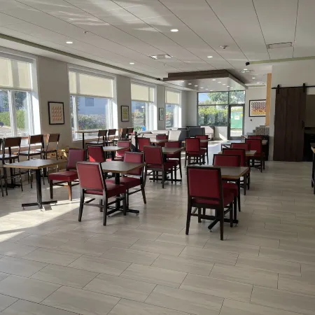 Holiday Inn Express & Suites GATINEAU - OTTAWA by IHG