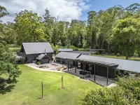 Hidden Gem, Unique Rural barn on acreage yet 5 minutes to beautiful Valla Beach サウス・ウェスト・ロックスのホテル