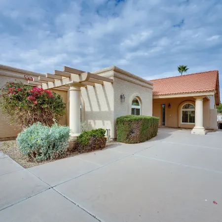 < 1 Mi to Courses! Quiet Golfer's Gem in Sun Lakes