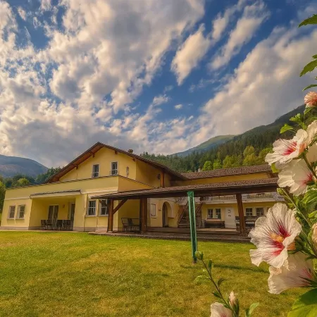 Appartementhaus Flattach Отели в г. Гемайнде Флаттах