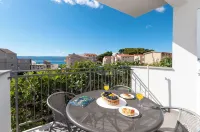 Apartments and Rooms Nikola - Scenic
