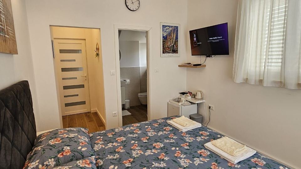 Room Ela