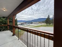 Chalet Inn - Mountain view